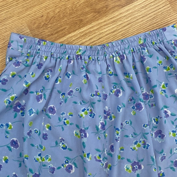 Size 14/16 Lavender Floral Button Up Maxi Skirt - Picture 8 of 12